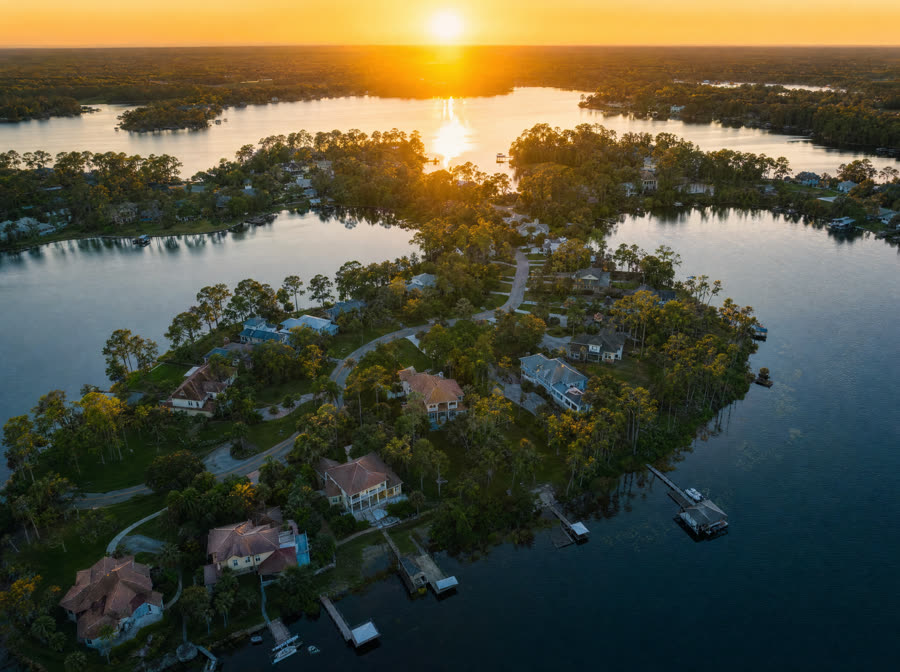 Land O' Lakes, Tampa Bay